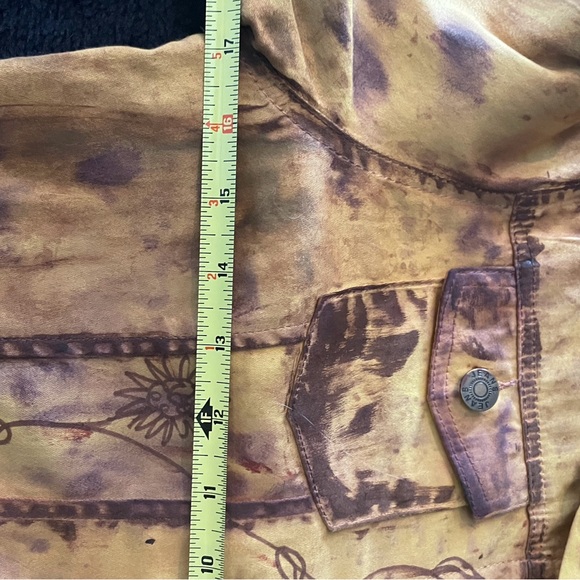 Lightweight jean jacket style with detail sz XL - Picture 10 of 11